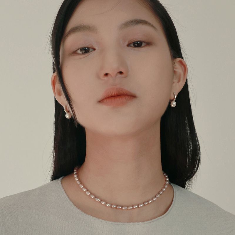 hoop pearl earring
