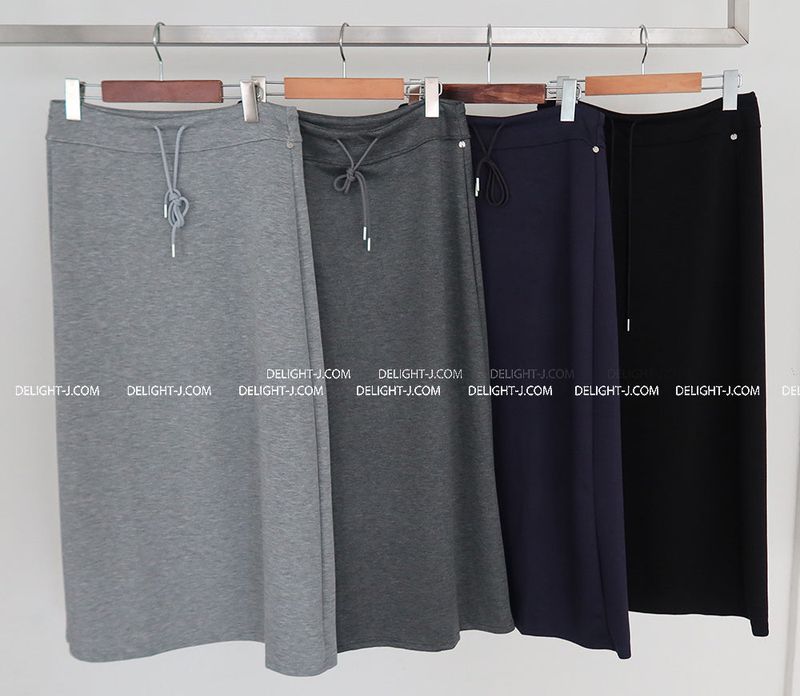 Back Open Banded Long Skirt