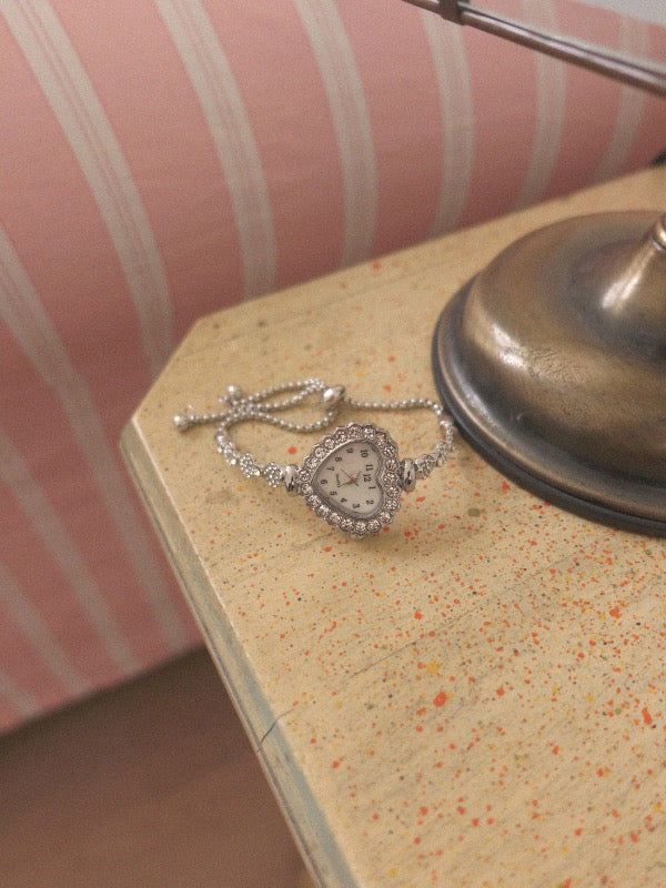 VIVIC（ビビク）の「ハートクリスタルウォッチブレスレット（アクセサリー）」