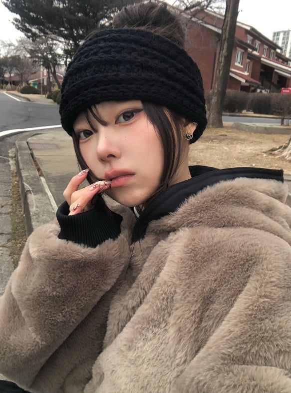 Hiya Reversible Hood Fur Jacket Jumper