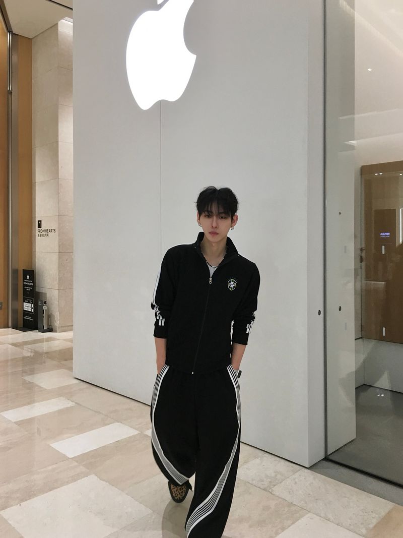 Bant Diagonal Track Wide Sweatpants 3C
