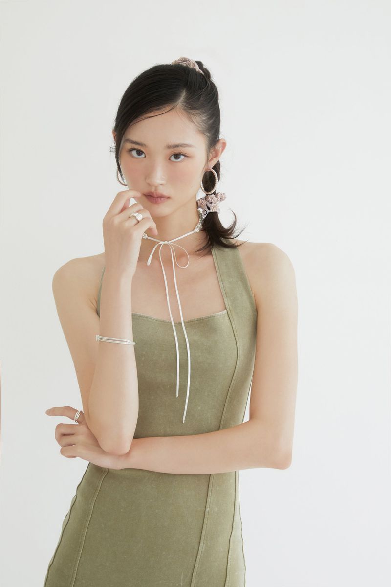 Dazzling Round Hoops