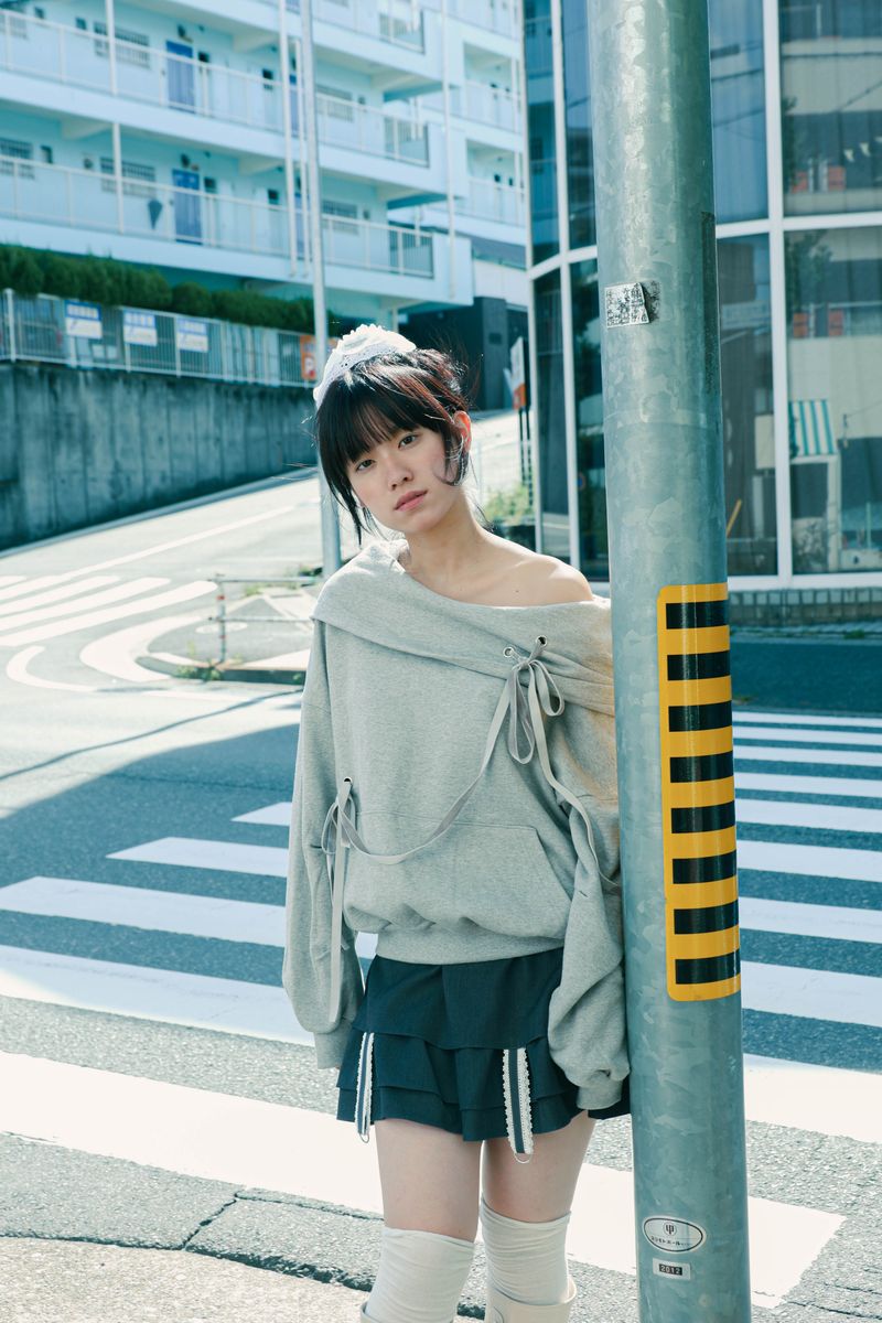 offshoulder ribbon hoodie(gray)