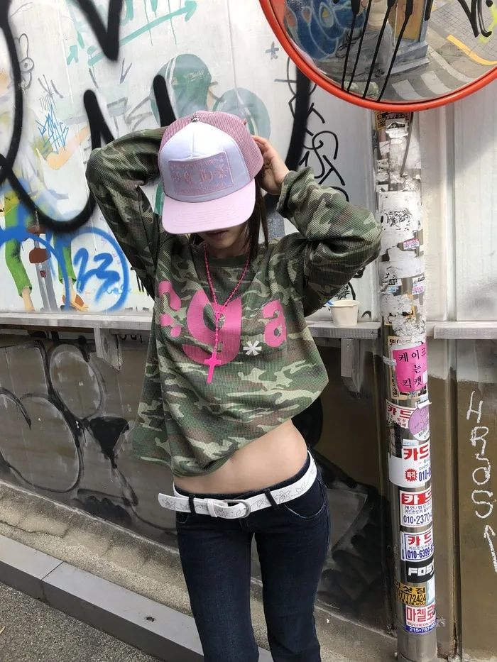 Angel Baby（エンジェルベイビー）の「Pink GaGa Camo Tee（Tops）」