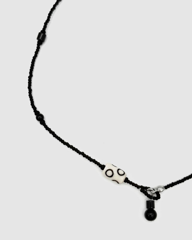 Dot column necklace (black)