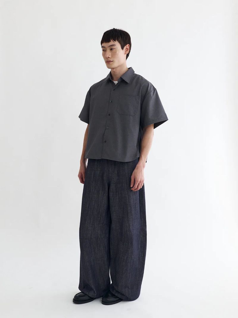 26SS TP6 Wide-Fit Solid Shirt