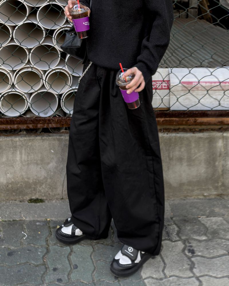 Raon Three Tuck Balloon Cotton Pants