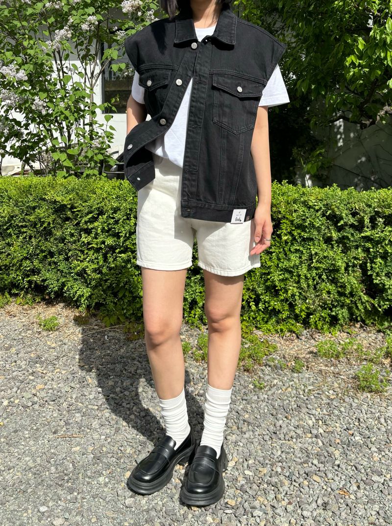 LOOSE FIT BLACK DENIM VEST code 21012