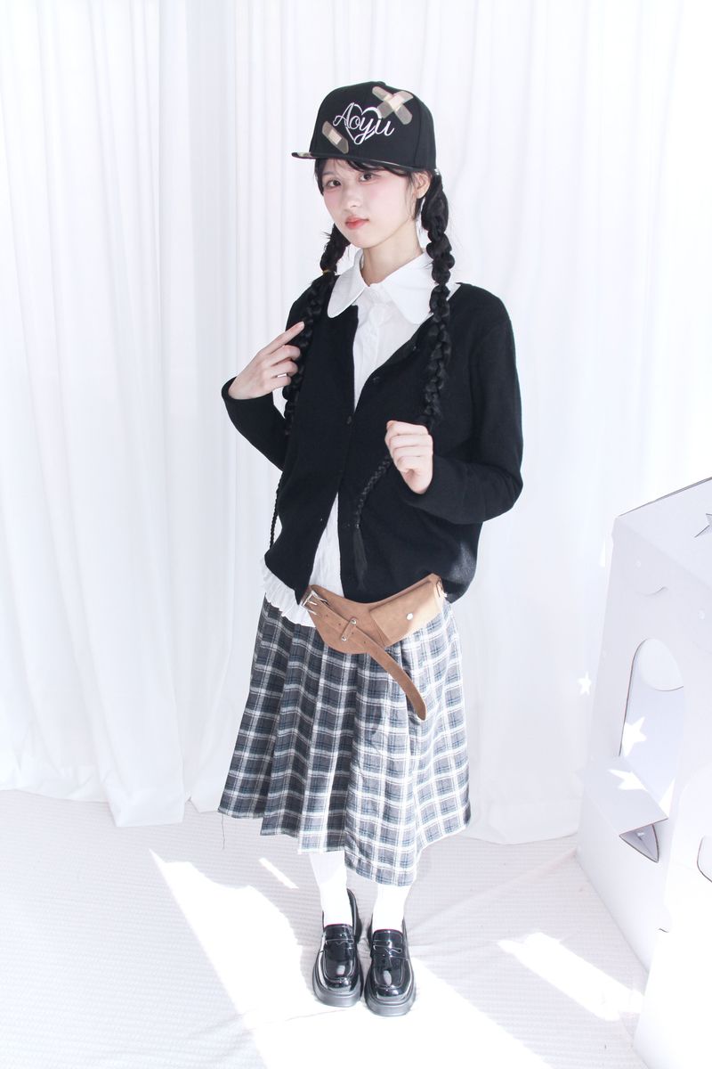 wool banding checkered midi skirt