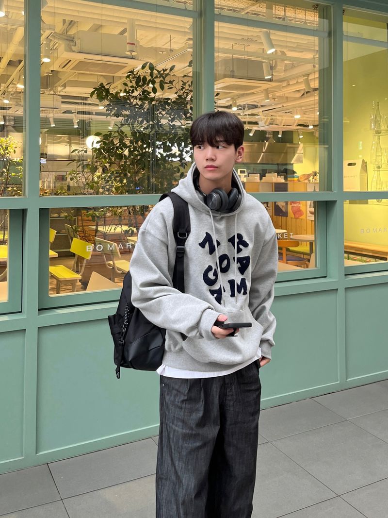 WHAT A LOOK（ワット ア ルック）の「Alphabet embroidered Hooded（Tops）」