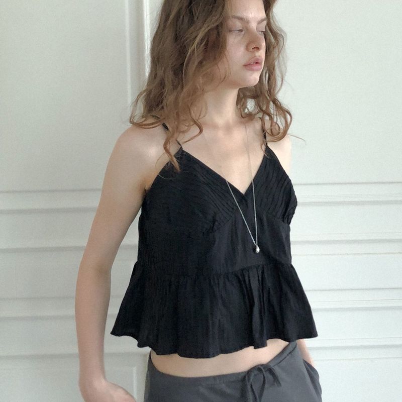 Maga sleeveless blouse (black)