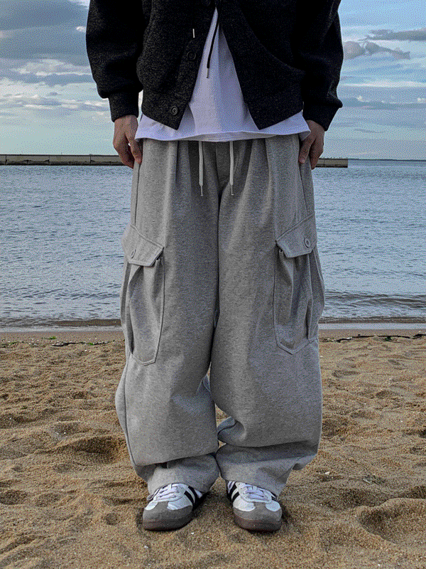 WHAT A LOOK（ワット ア ルック）の「Dean Button Cargo Sweat Pants（Pants）」