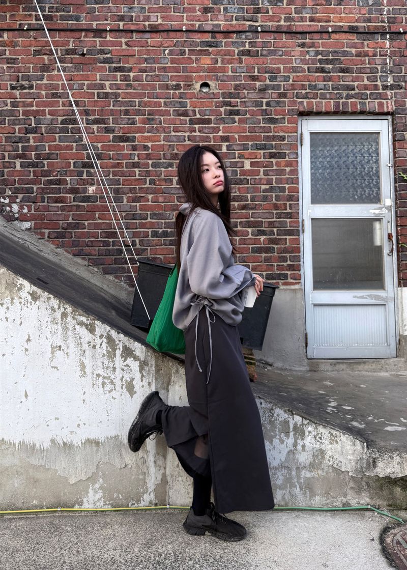  SIDE CUT MIDI SKIRT