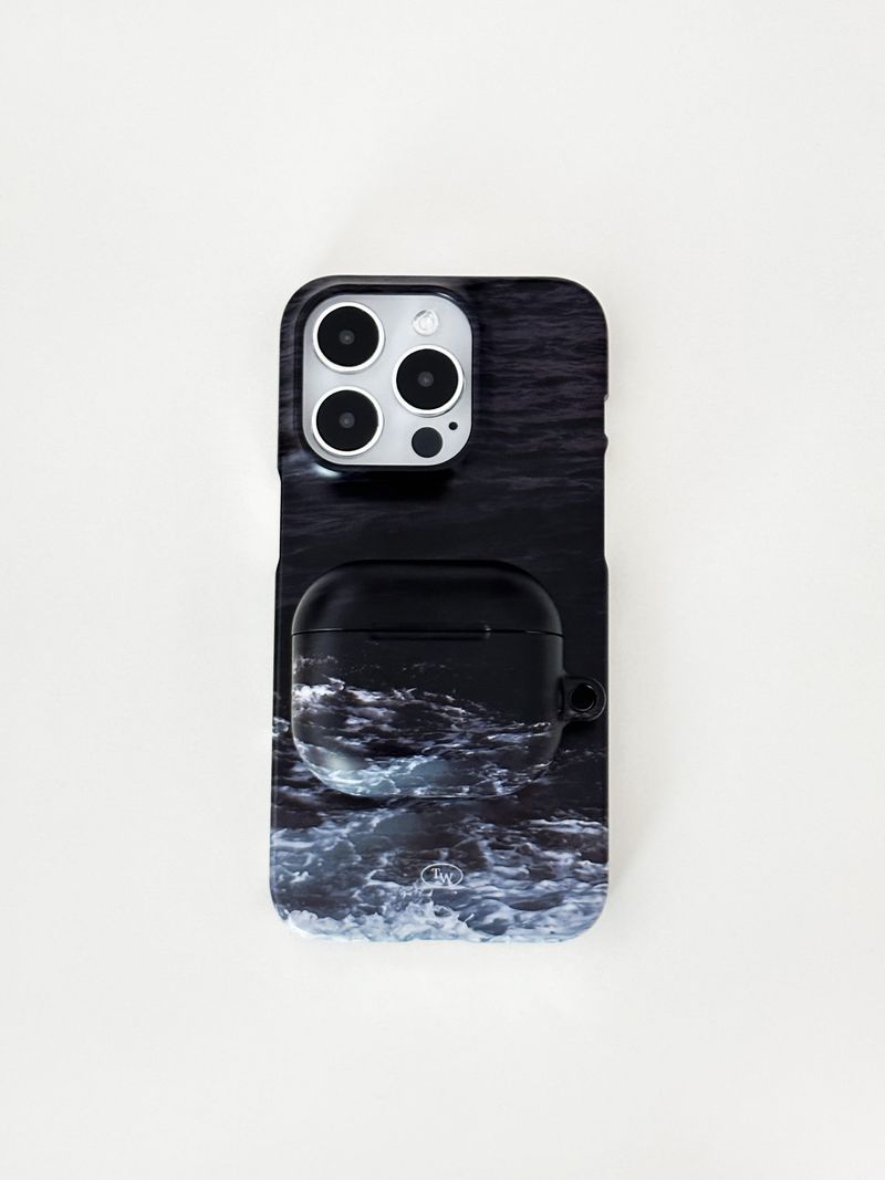 calm Airpods case
