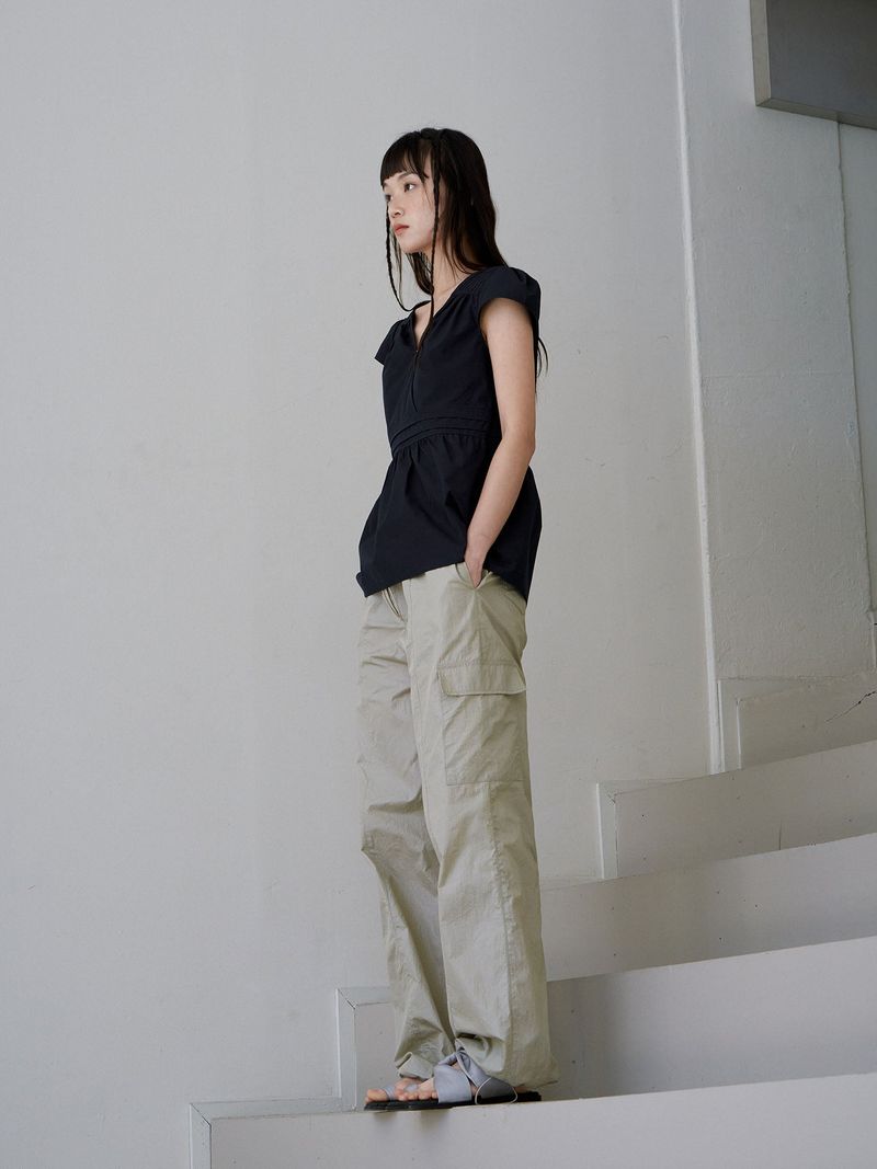 PUFF PIN TUCK BLOUSE [ NAVY ]