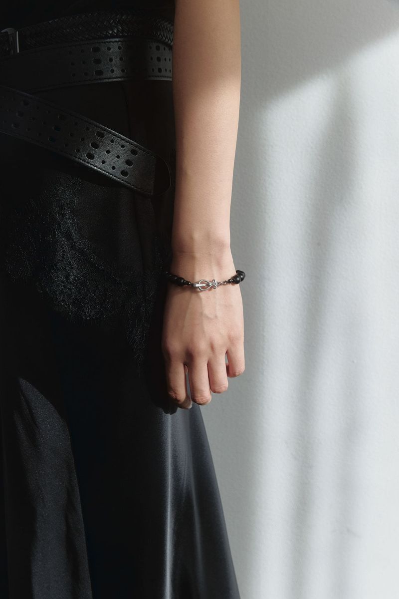 Onyx toggle bracelet (2 size)