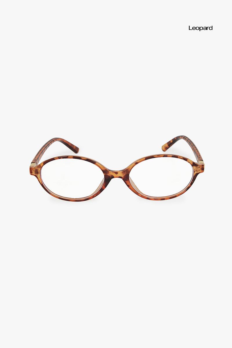 Nerd form classic eyewear