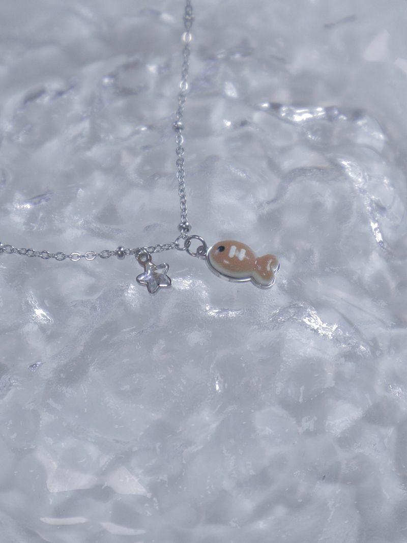roast bungeoppang necklace