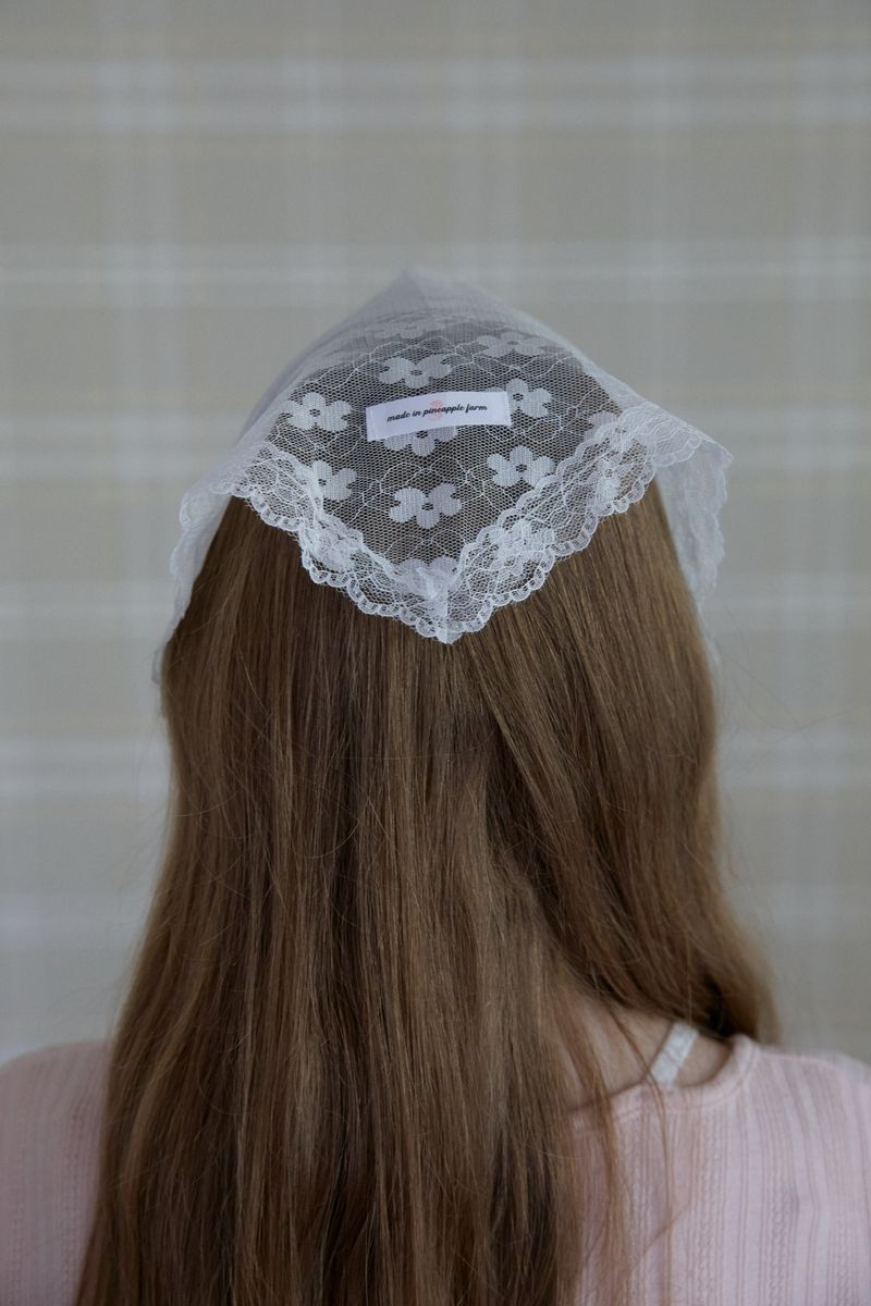 PINK PINEAPPLE(ピンクパイナップル)の「FAIRY CLOUD LACE KERCHIEF(Hair Accessories)」