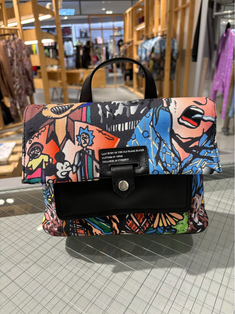 WooLeeX(ウーリーエックス)の「Comics Printed Fabric x Leather Crossbody Bag(Bags)」