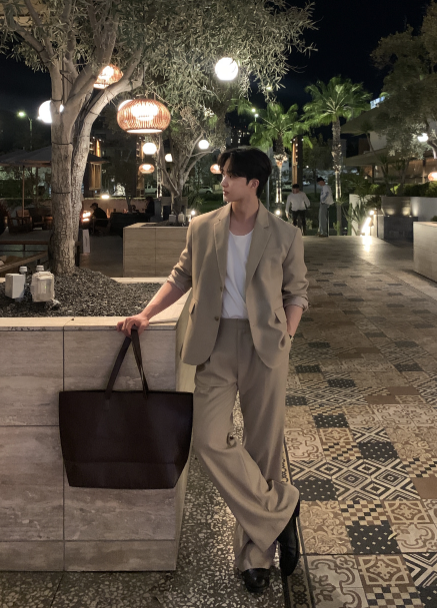 Look After Normal Leather Square Shoulder Tote Bag
