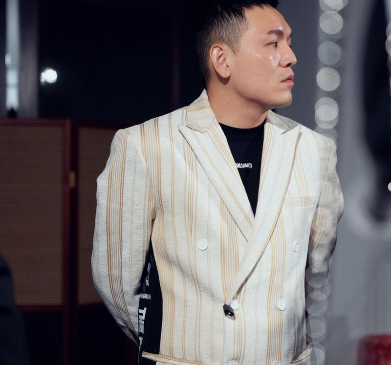 Creamy Gold Line and Black Pattern Suit
