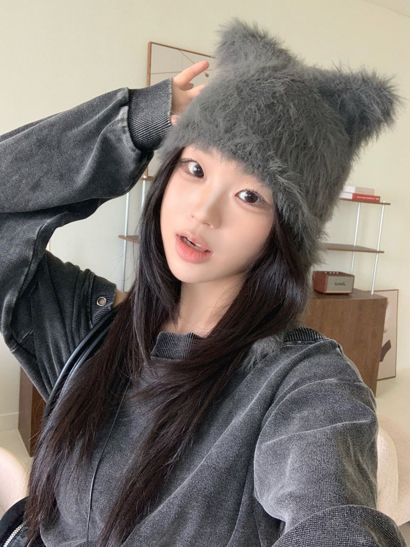 Meow Angora Cat's Tail Knit Beanie