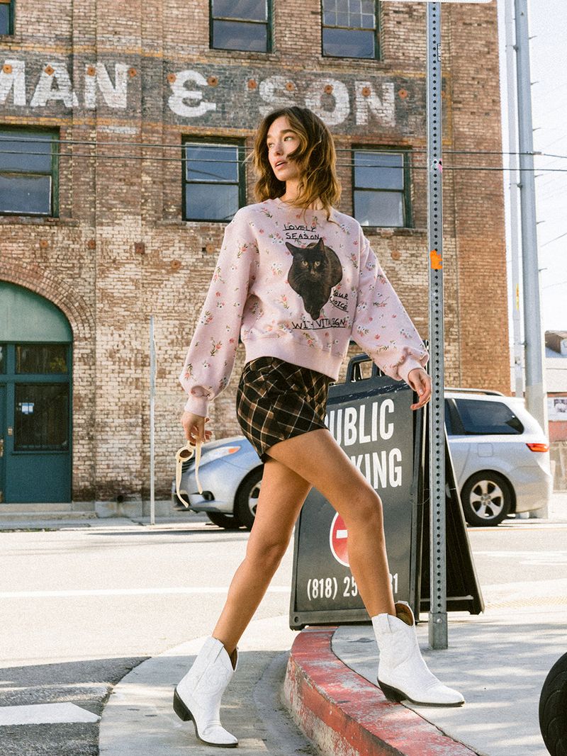 Flower Cat Lettering Sweatshirt (Pink)