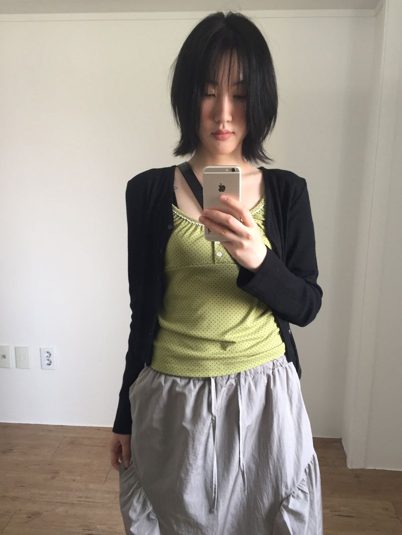 Vertical punching v-neck cardigan (4color)