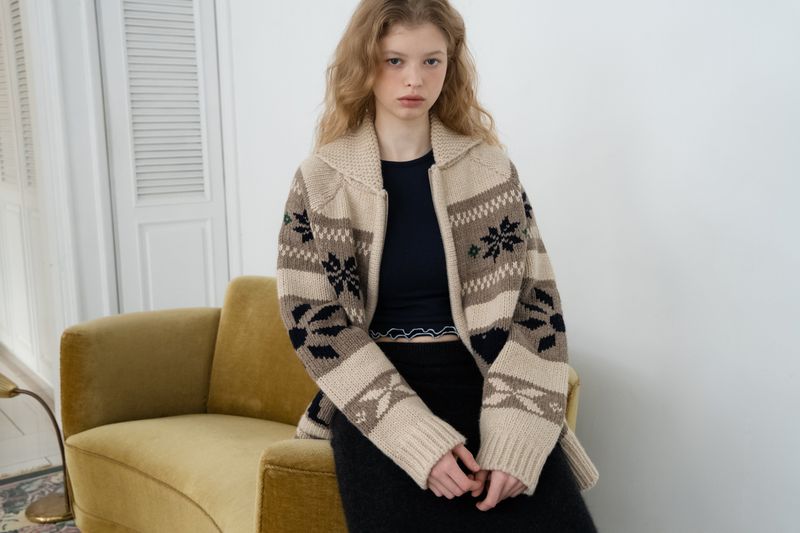 Polar bear cowichan_beige