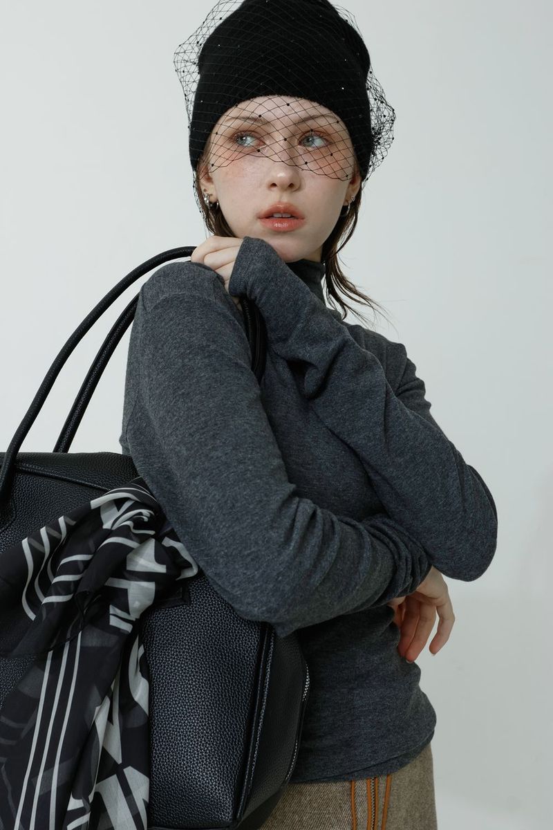 MOCK SEMI-TURTLENECK T-SHIRT_CHARCOAL