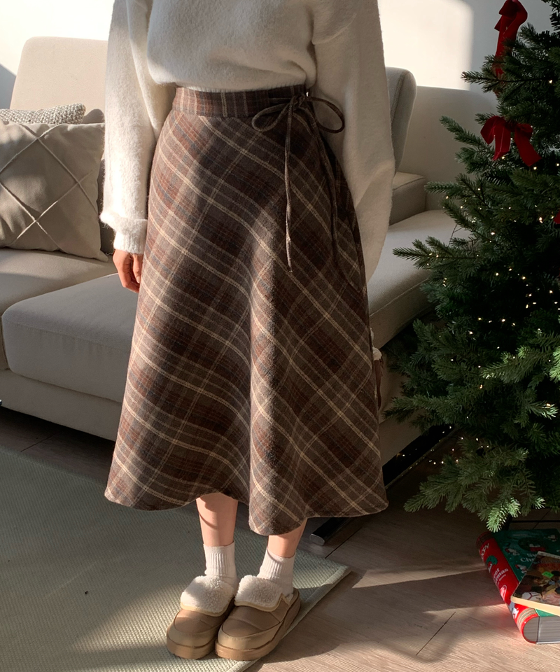 Betty Check Skirt