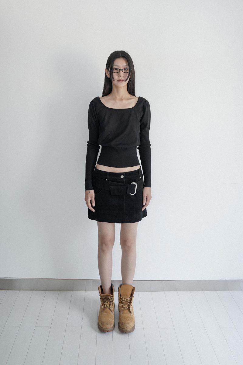 PUFF SLEEVE SQUARE NECK KNIT