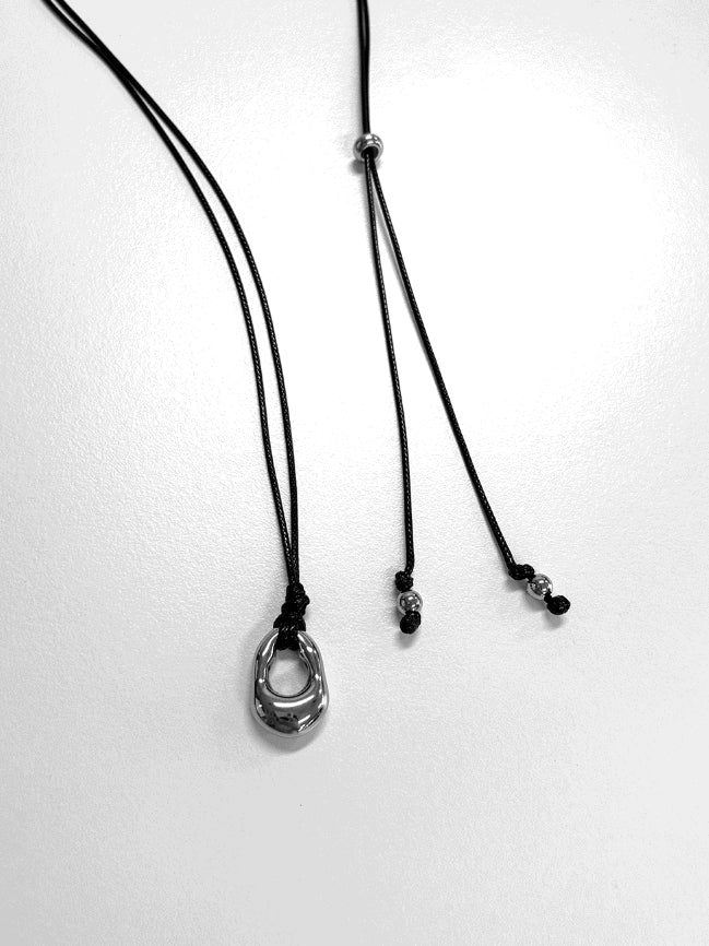 Arco Long Pendant Necklace