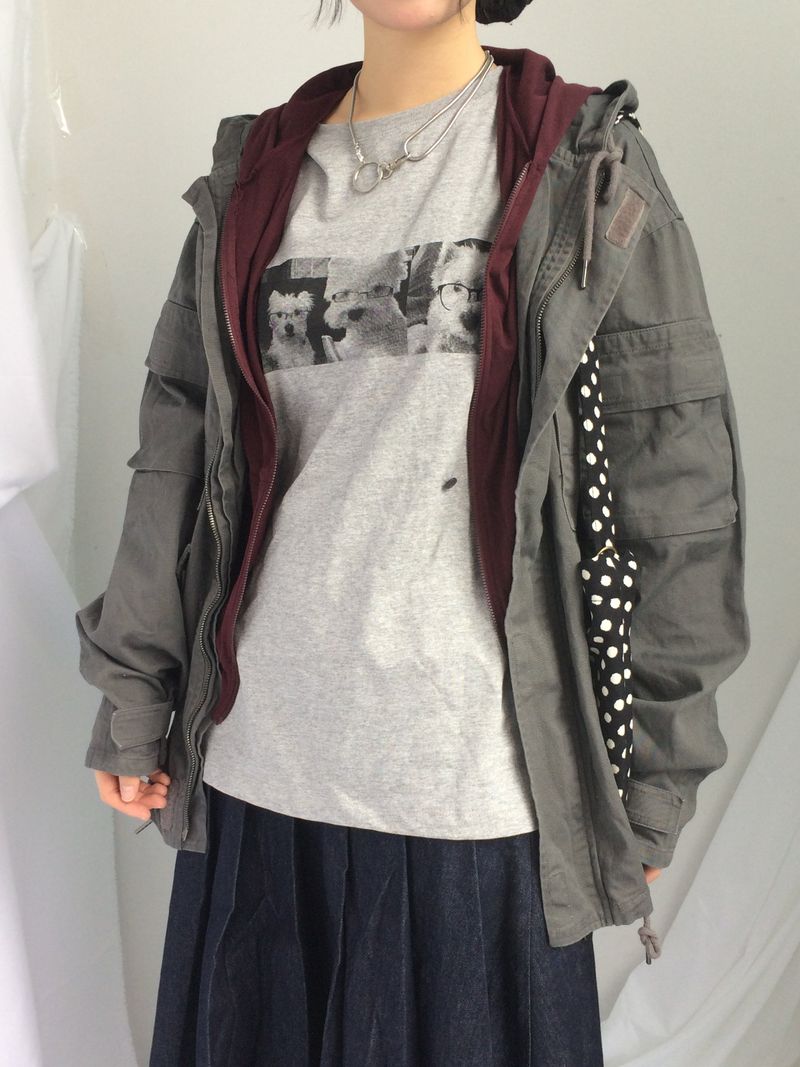 Puppy button t