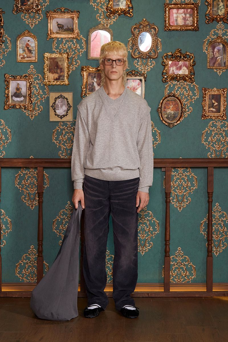 LAYERED V NECK KNIT / GREY