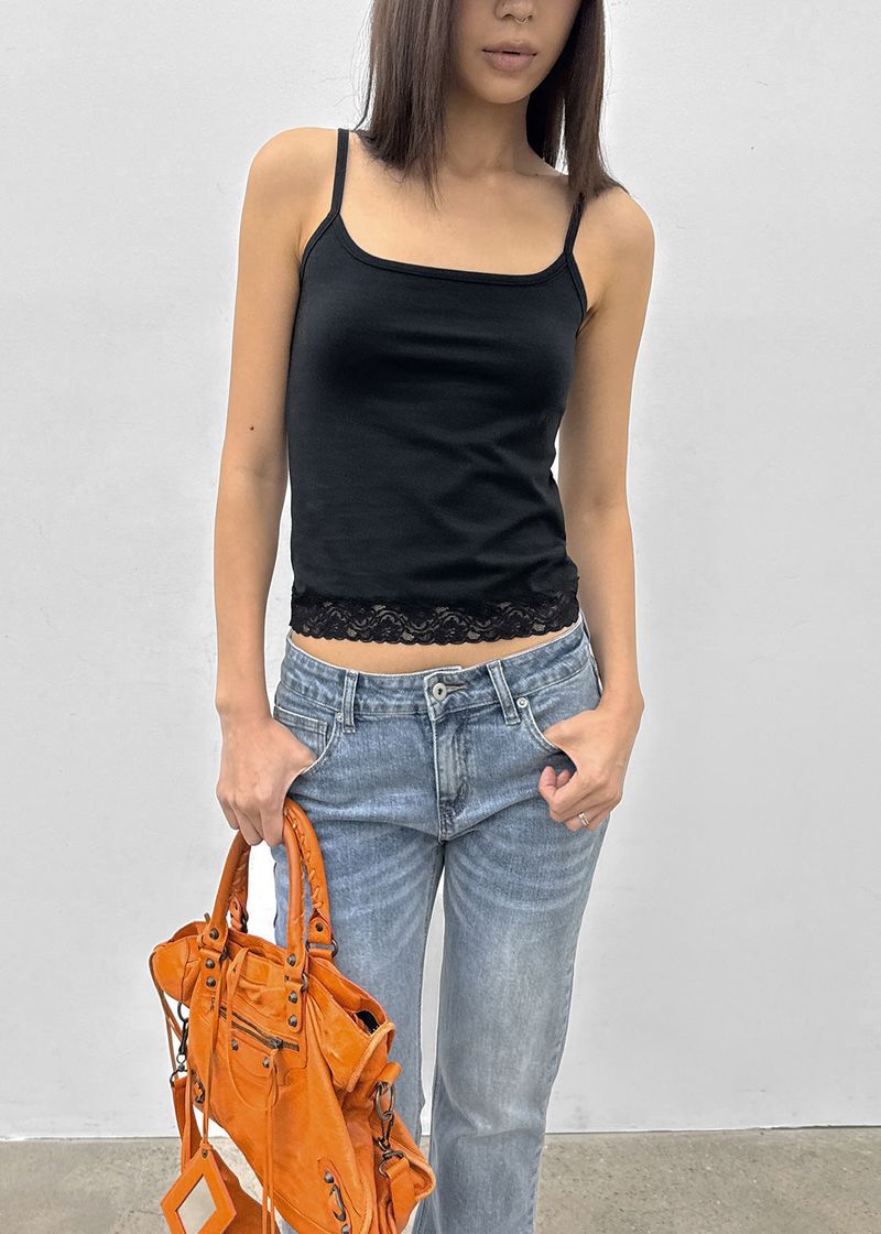 [MADE] Sueri Lace Sleeveless Top