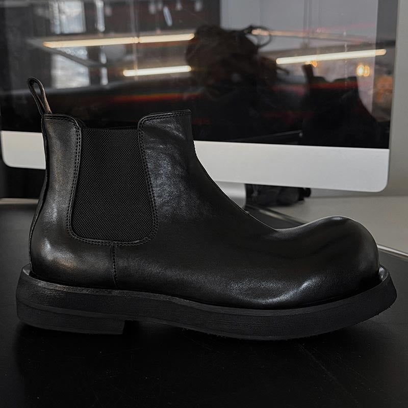 ASCLO（エジュクロ）の「[Premium] Cowhide Bulbous Chelsea Boots (2color)（Shoes）」