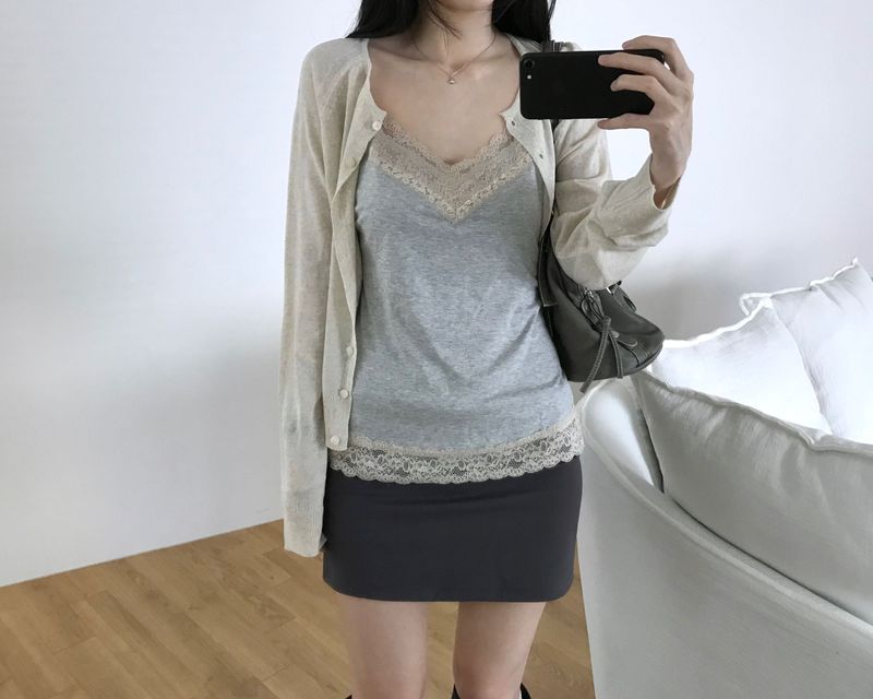 Cindy Lace Sleeveless (one color)