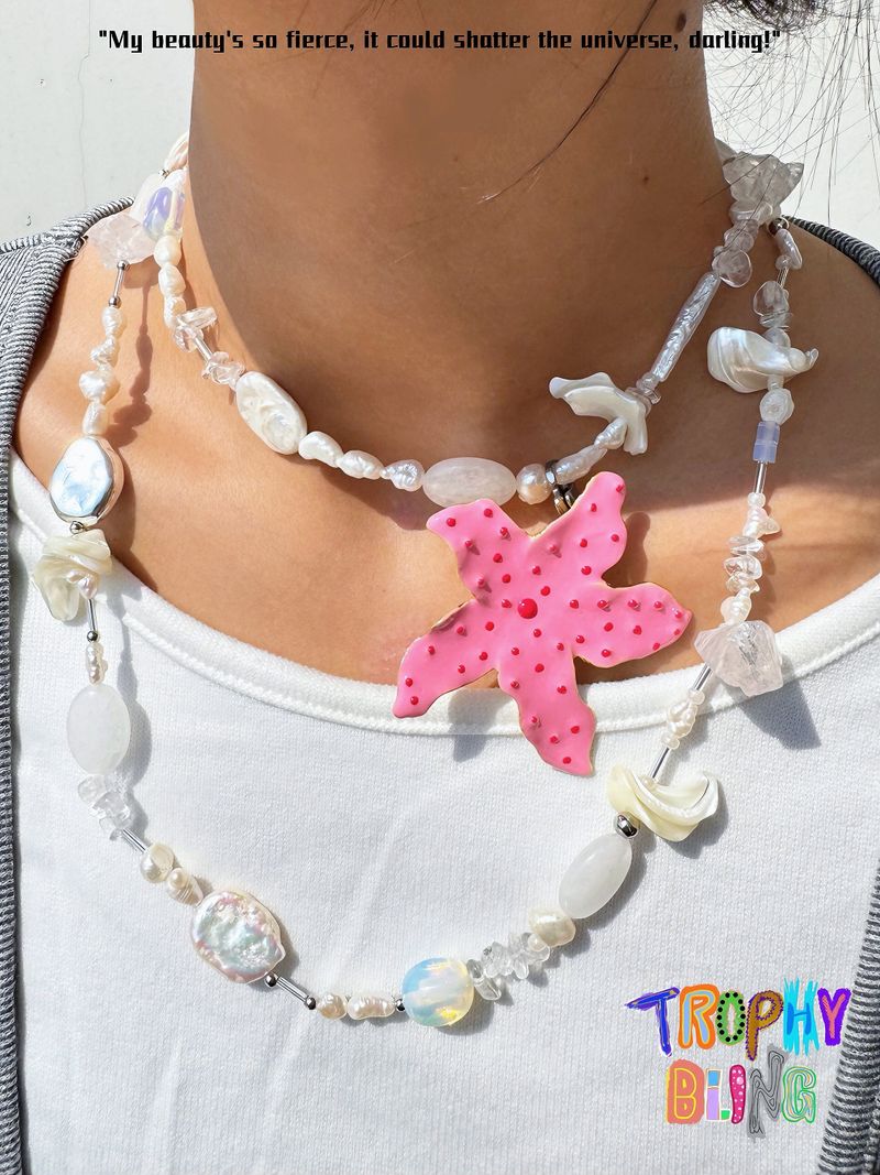 TROPHY BLING（トロフィー・ブリング）の「ナチュラルパールクリスタルフラワーネックレス（アクセサリー）」