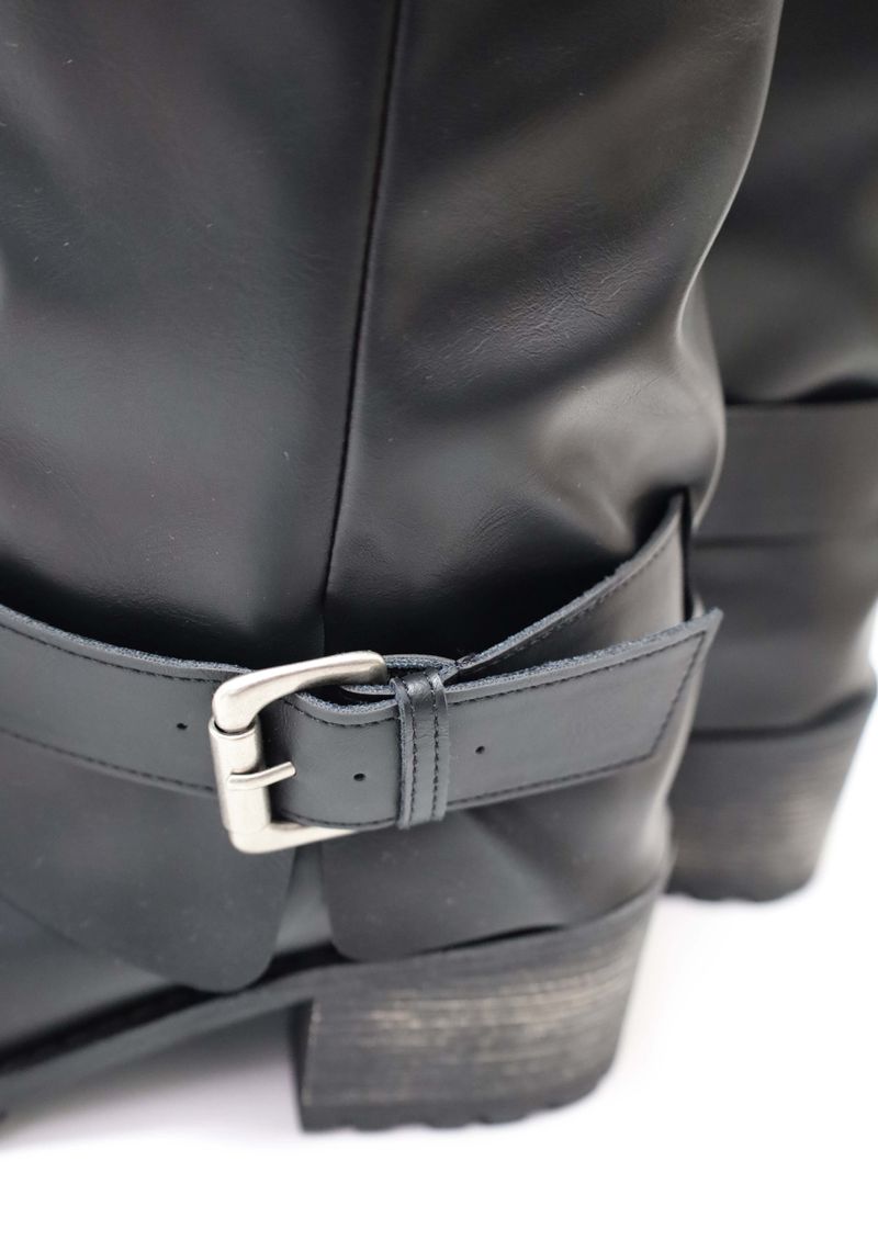 Simple Cover Mid Boots
