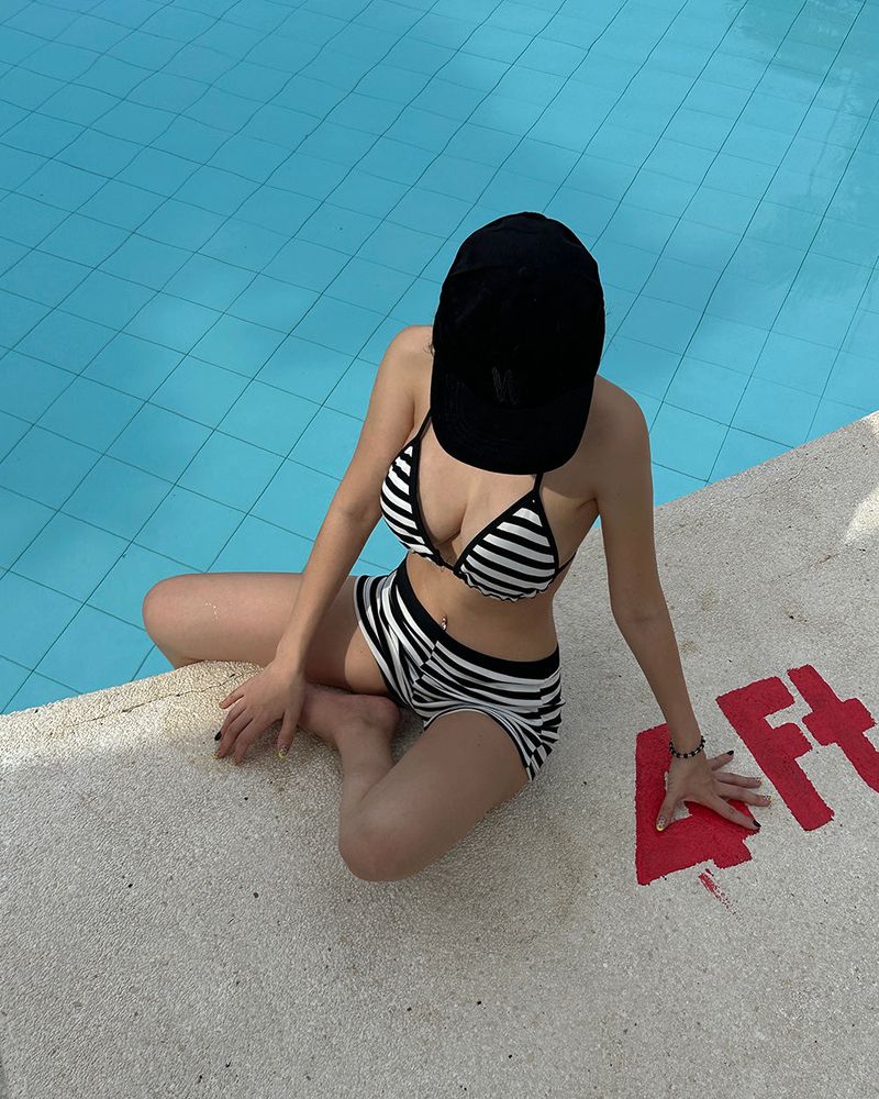 Stripe knit bikini swimwear
