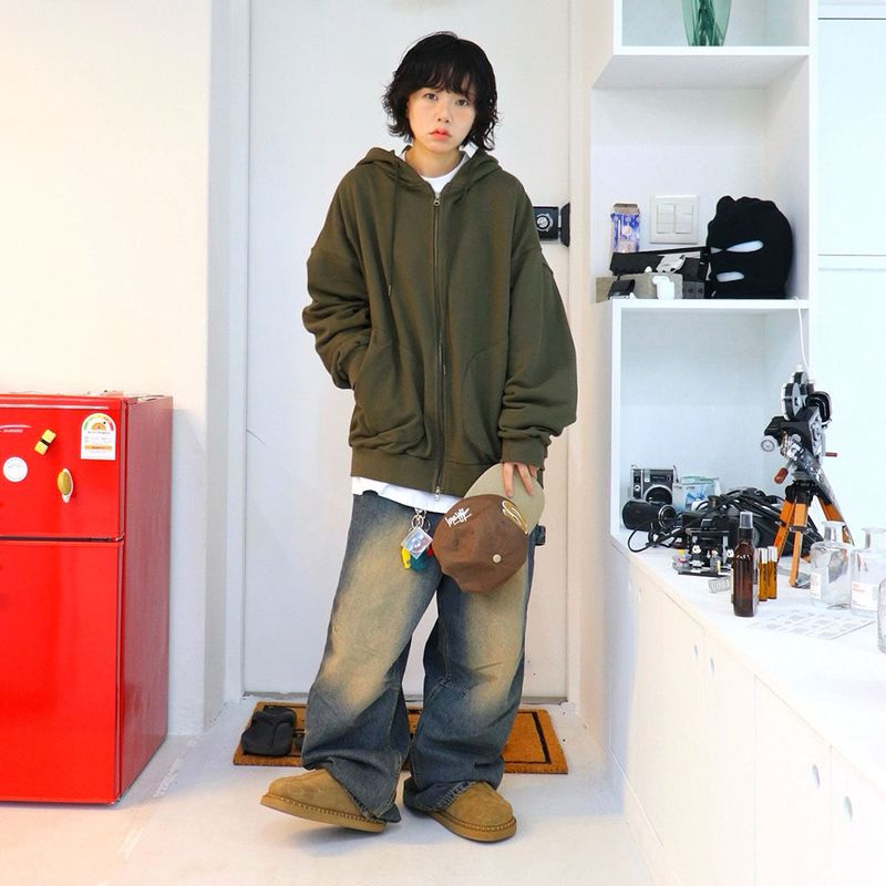 wide dart bizo denim pants