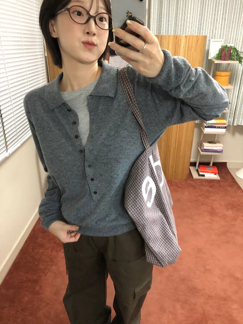Cashmere collared knit