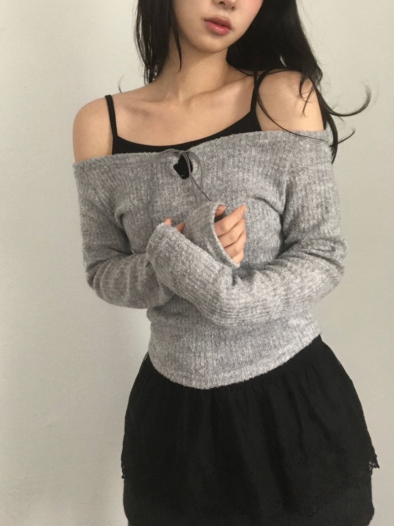 キーホールオフショルダーT