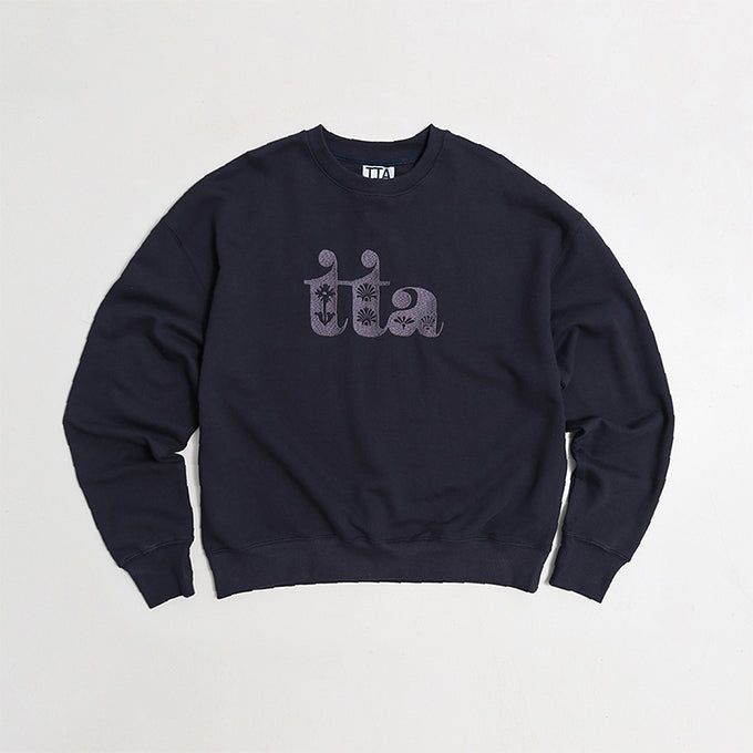 towtow.archive（トゥトゥ アーカイブ）の「GARDEN EMB THUMBHOLE SWEATSHIRTS-ONYX NAVY（Tops）」
