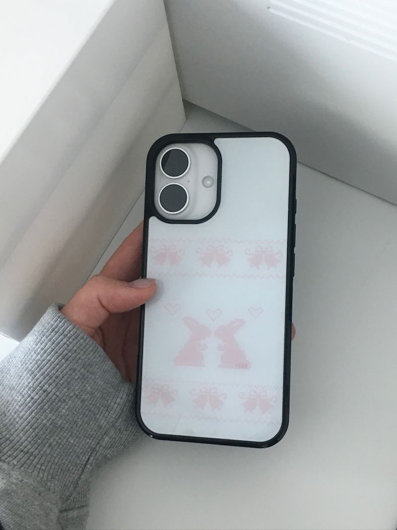 bunny s2 (white) case 