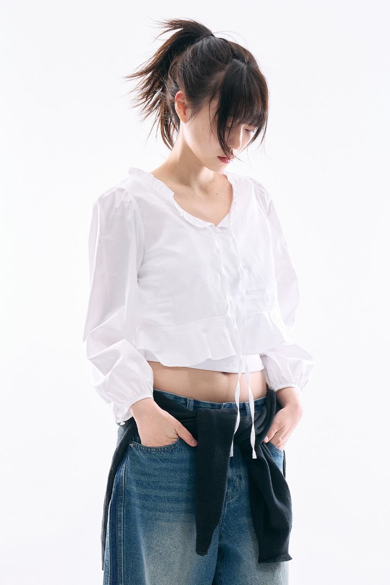 Raucohouse（ラウコハウス）の「Mori satin blouse（Tops）」