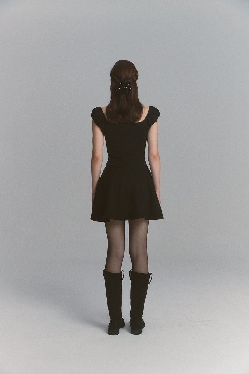 Rose Flare Dress Black