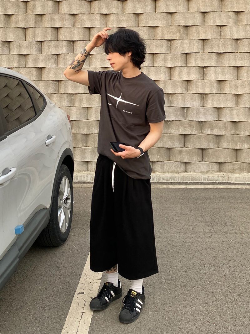 Layer pintuck bermuda wide half pants 2C